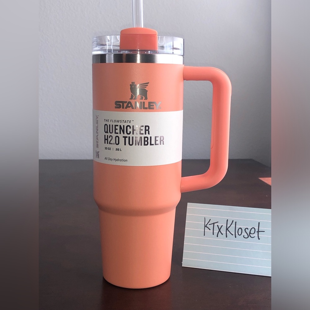 Stanley 30oz Quencher 2.0 tumbler in Coral Fusion